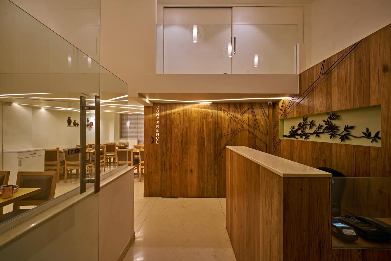 Hotel Atharv Top Rated Business Hotel In Kolhapur Dış mekan fotoğraf