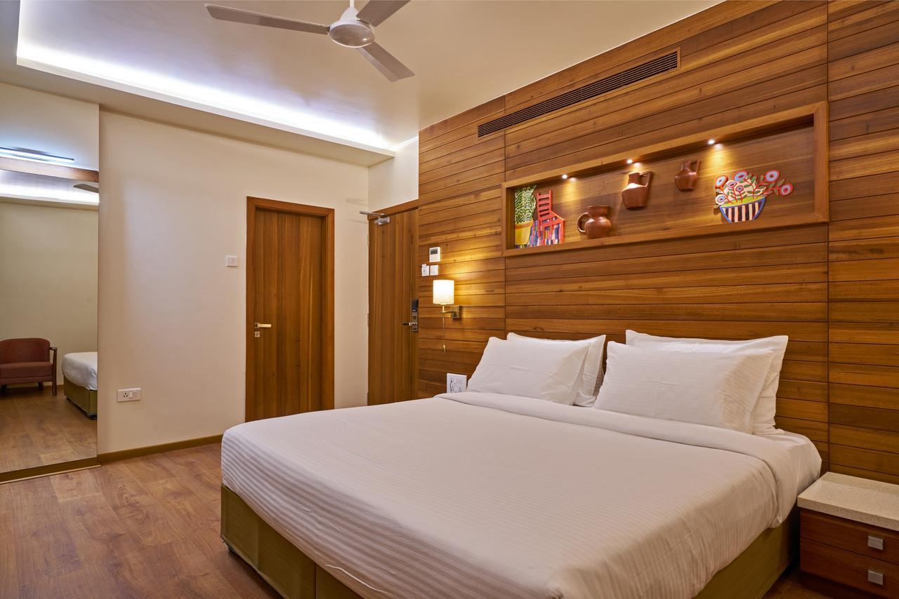 Hotel Atharv Top Rated Business Hotel In Kolhapur Dış mekan fotoğraf