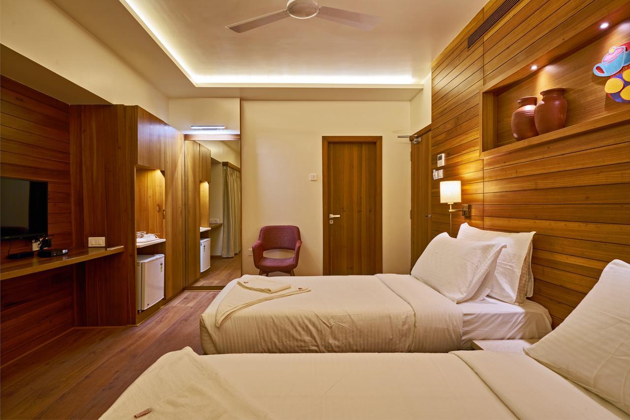 Hotel Atharv Top Rated Business Hotel In Kolhapur Dış mekan fotoğraf