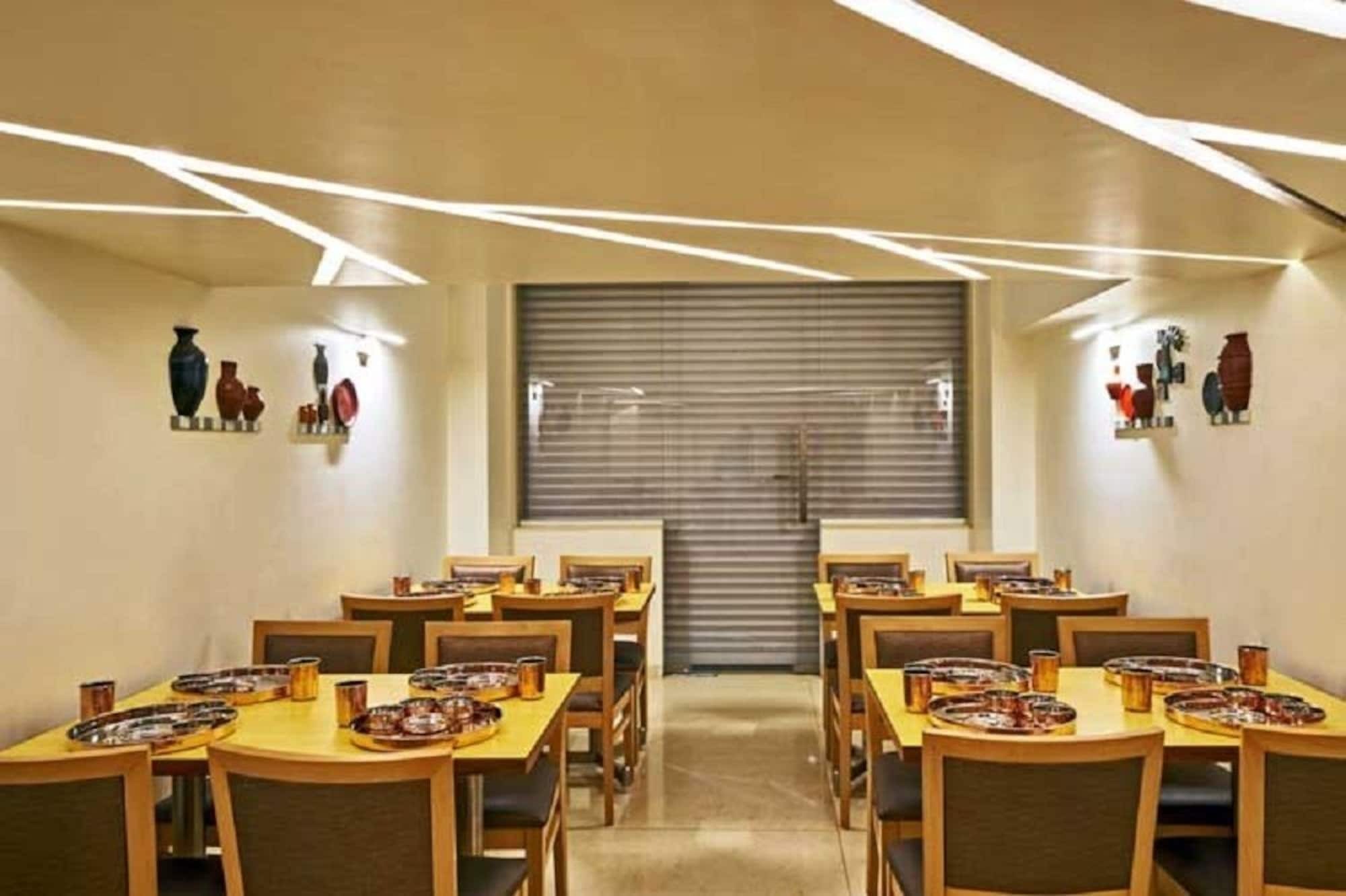 Hotel Atharv Top Rated Business Hotel In Kolhapur Dış mekan fotoğraf